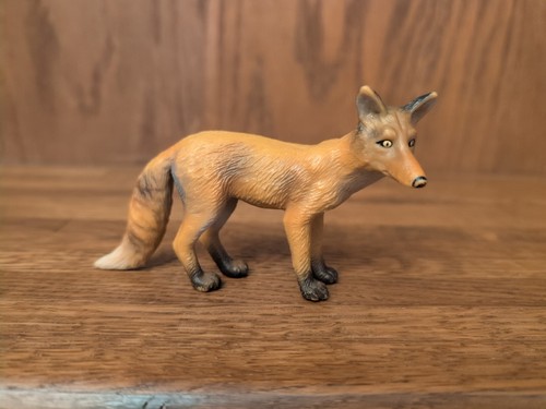 Terra battat fox figure - terra,